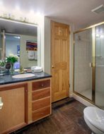 031612_124477_250s_original_e_masterbath_190h