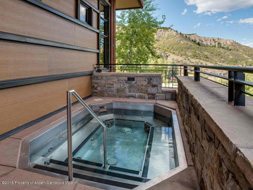 Aspen real estate 101517 143847 120 Carriage Way 2206 6 190H