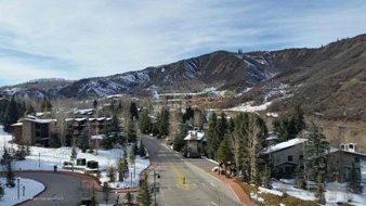 Aspen real estate 101517 148870 90 Carriage Way Capitol Peak B Unit 413 3 190H