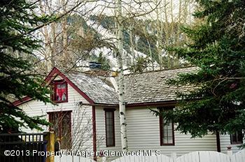 26 and 28 Smuggler Grove, Aspen – For Sale …New Built Charming Home and Walk to Downtown Thumbnail