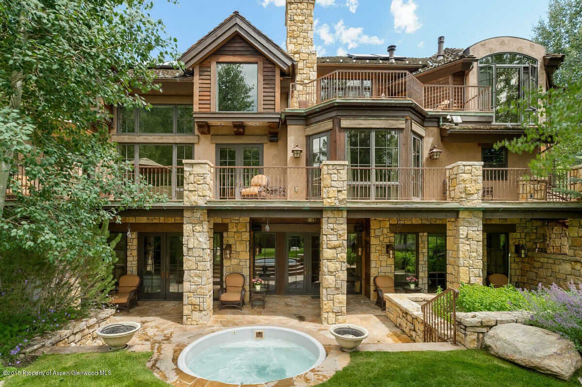 2003 Built Home on Crystal Lake Road Sells for $19M/$1,850 sq ft Image