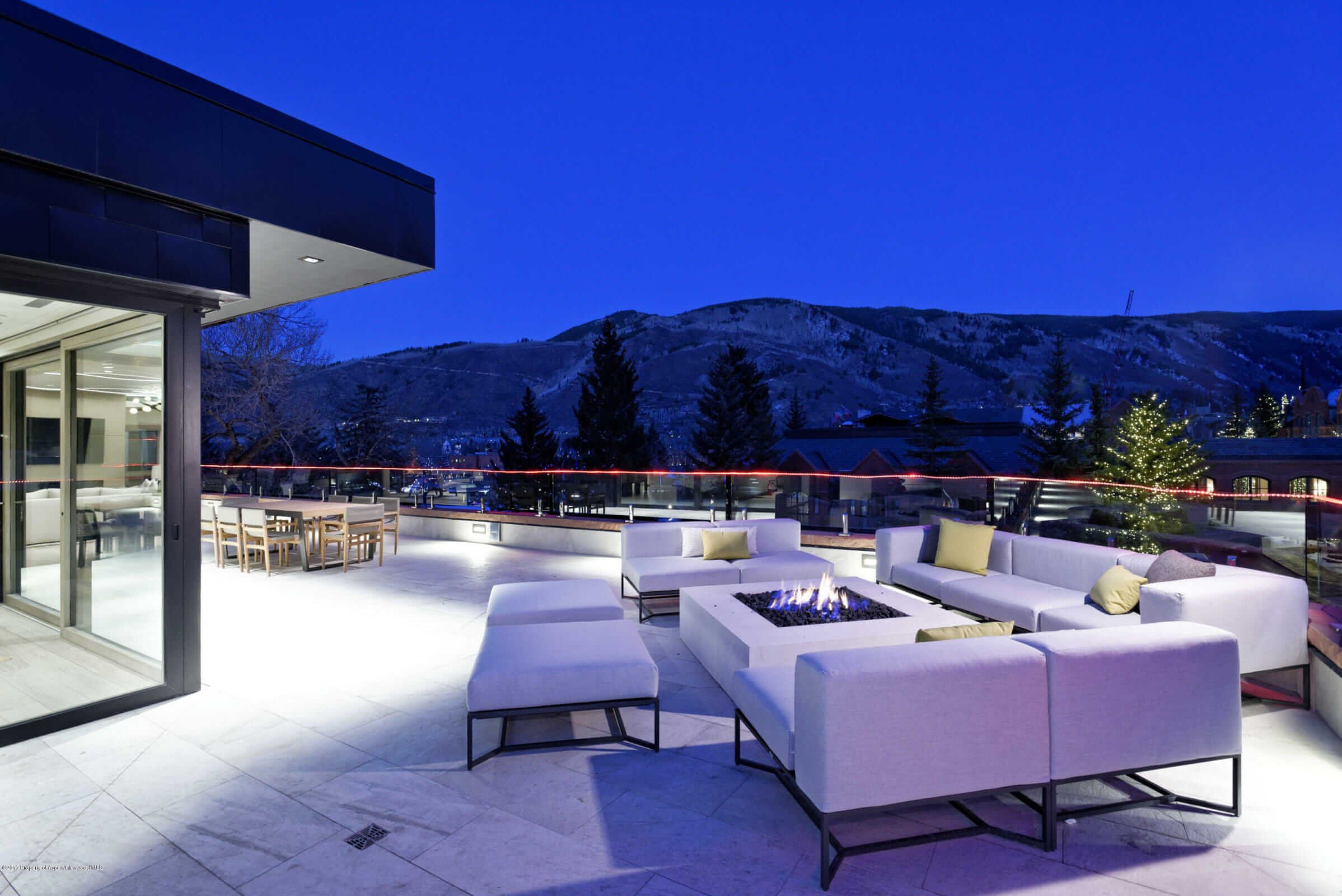 Competition in the $5,000-$10,000 Per Sq Ft Downtown Aspen Penthouse Market Gets Heated Image