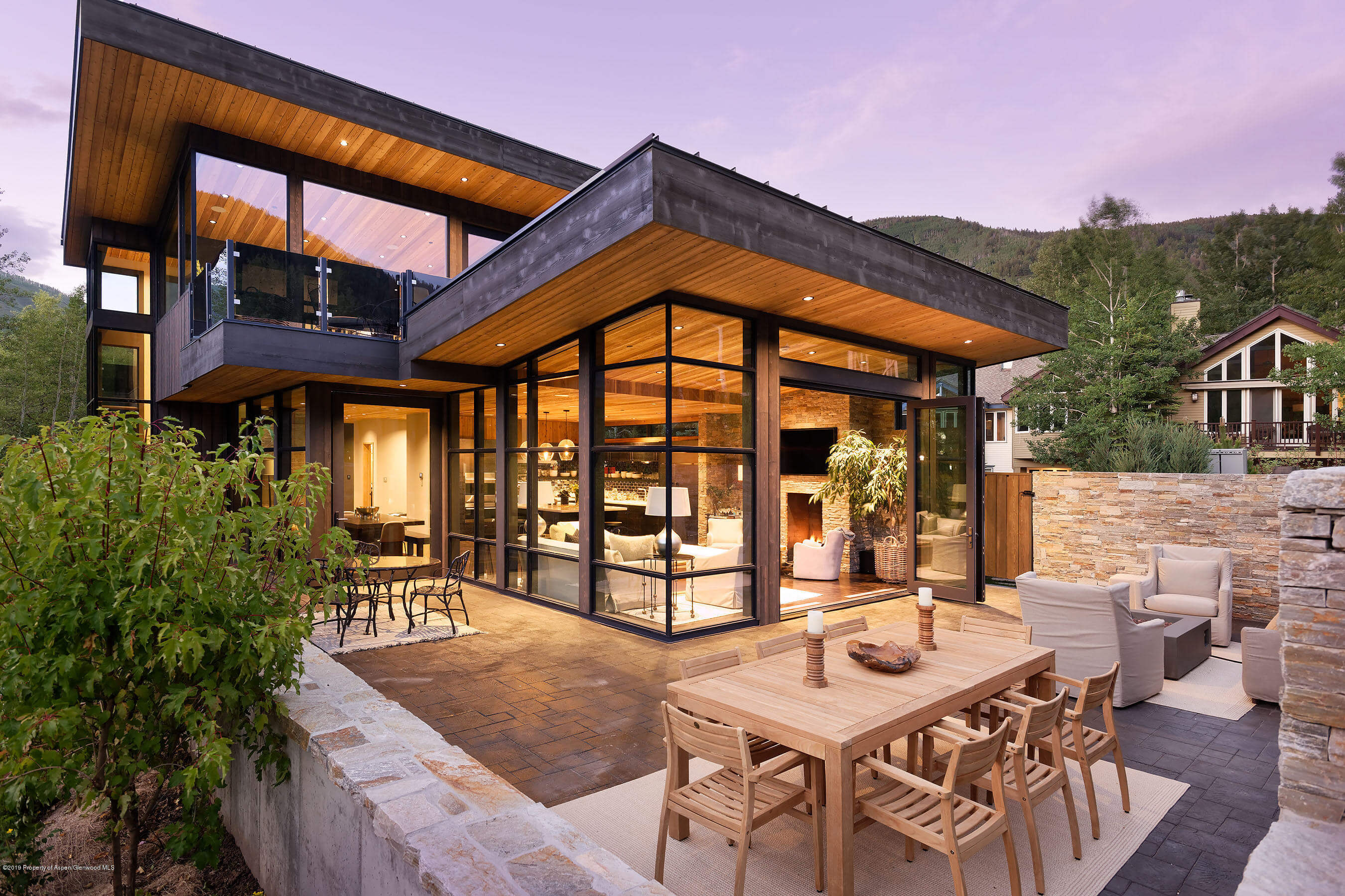 New Built 2018 Aspen Spec Home at 440 Riverside Sells at $13.3MM/$2,365 SF Image