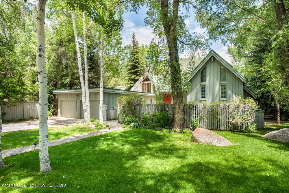 1980 Built Home on 12,000 SF Lot on Hallam Lake at 230 Lake Ave Closes at $15.75MM Unfurn. Image