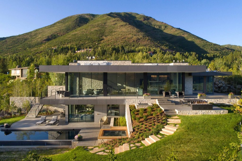 645 Hunter Cr Rd on Red Mountain Sells for $27.5M/$3,507 SF Furn. Image