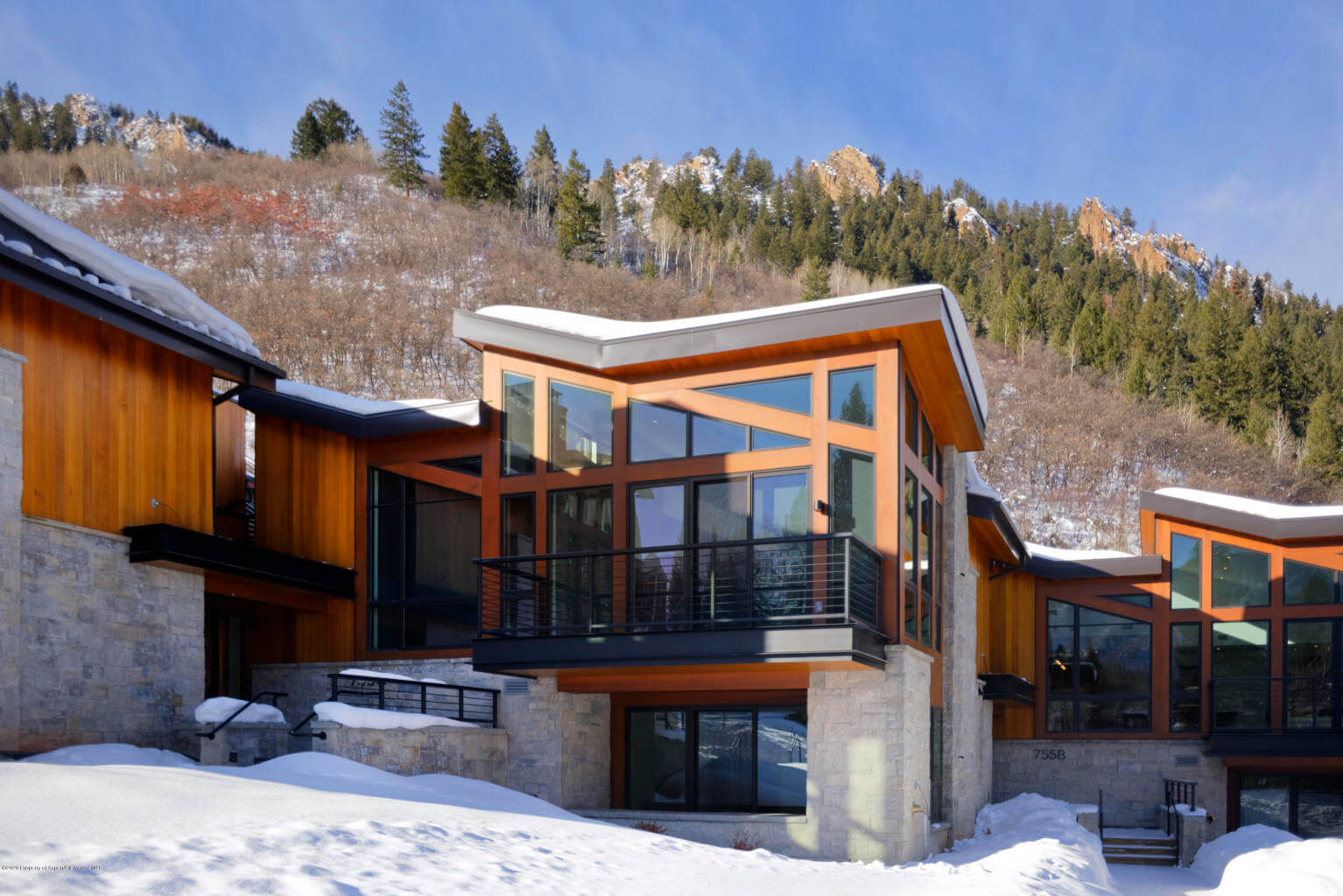 OneAspen Townhome at 755 S Aspen St Unit B Sells for 13.89M/2,346 SF