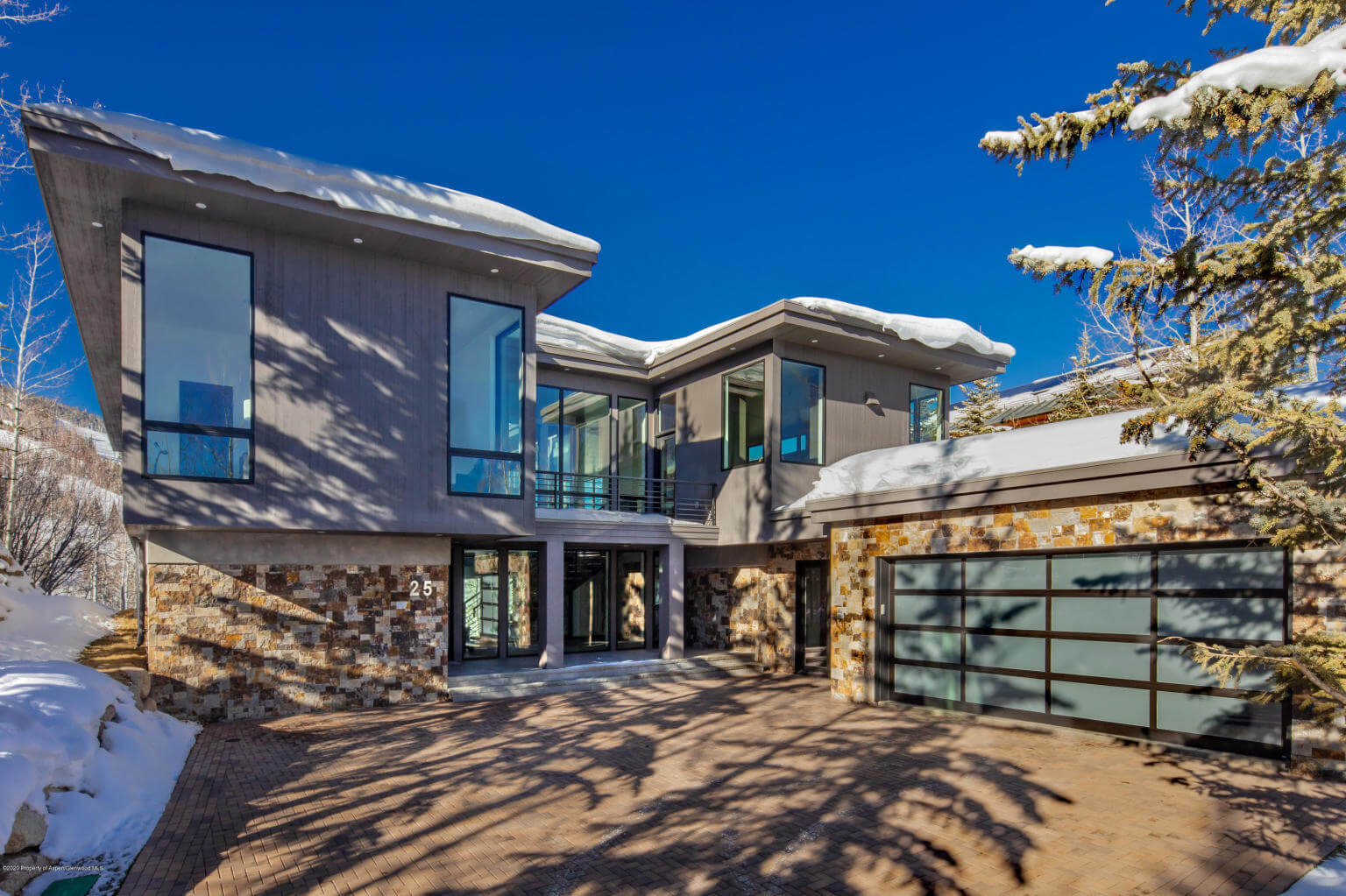 Snowmass Village 25 Janss Ln in Wood Run Sells at $7.55M/$1,438 SF Furn Image