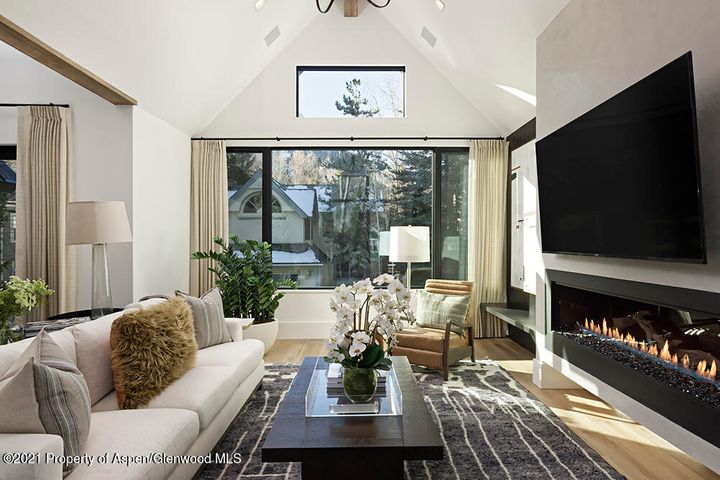 Aspen_Co_homes_for_sale_709_W_Hallam_Street_3_AspenSnowmassSothebys