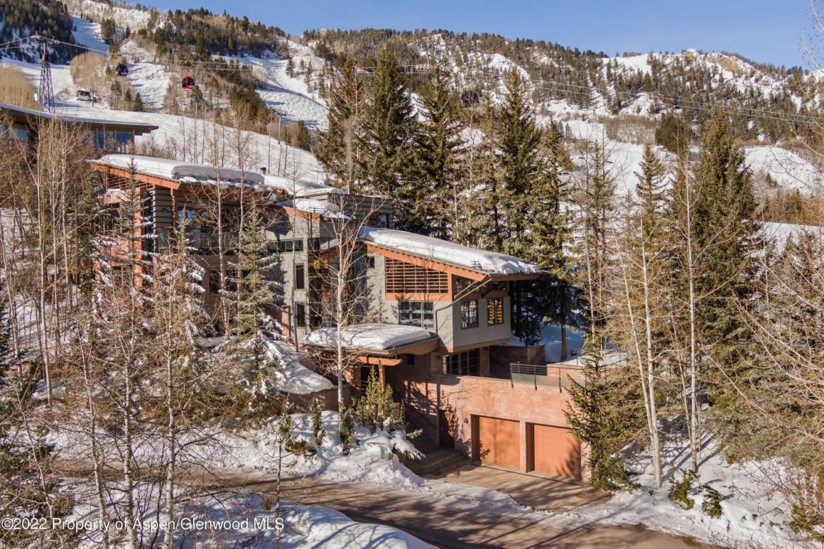 House on Little Nell – Aspen’s Premier Ski Home – Sells for $50M/$6,993 SF Furn Image
