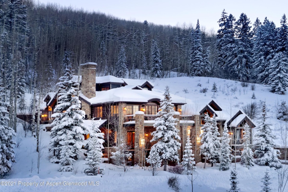 Large Snowmass Ski Home at 916 Pine Crest Sells for $18.25M/$2,138 SF Image