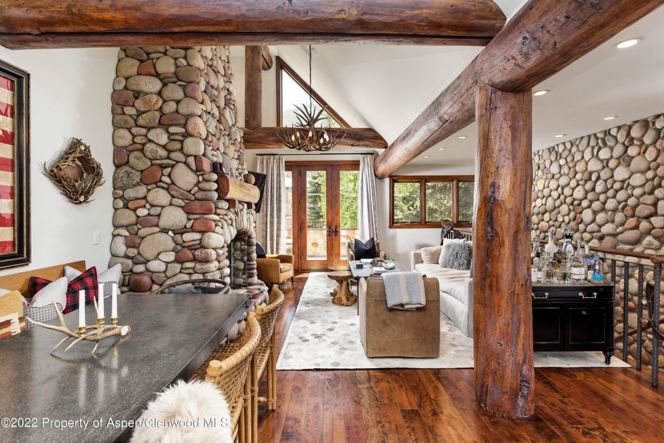 Aspen_Co_duplex_halfduplex_for_sale_1016_E_Hyman_Avenue_2_5_TheAgencyAspen-1