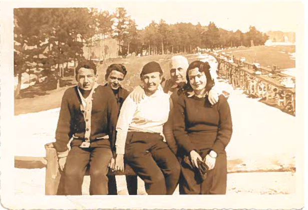 1944-North-Conway-NH_Estin-Family_125res
