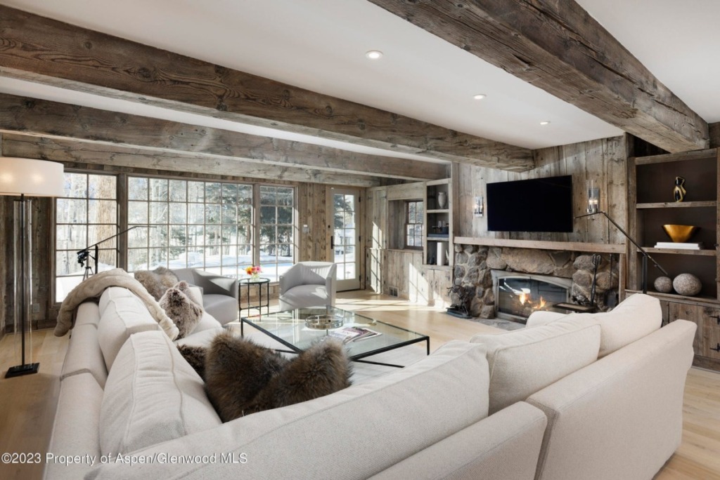 Aspen_Co_homes_for_sale_550_Lazy_Chair_Ranch_Road_1_DouglasElliman