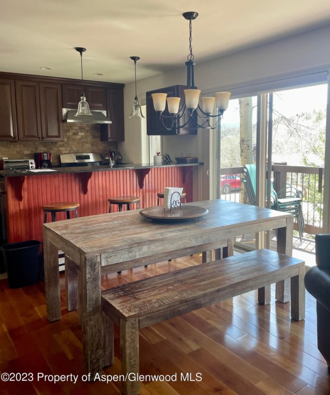 Snowmass Village Woodbridge 2Bd/2Ba Condo Sells for 1.2M/1,333 SF