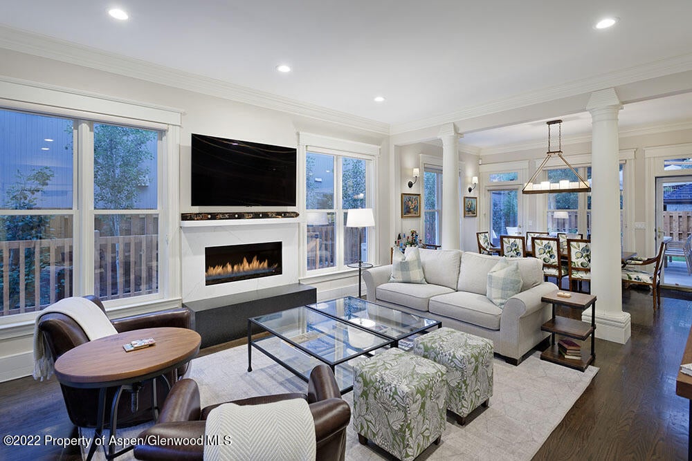 Aspen_Co_homes_for_sale_522_W_Francis_Street_5_AspenSnowmassSothebys-1