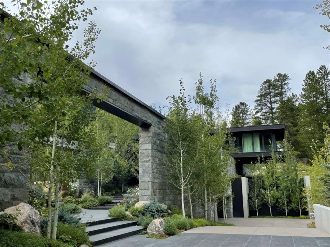 42726 Hwy 82 in East Aspen Sells Off Market at $70M, WSJ Image