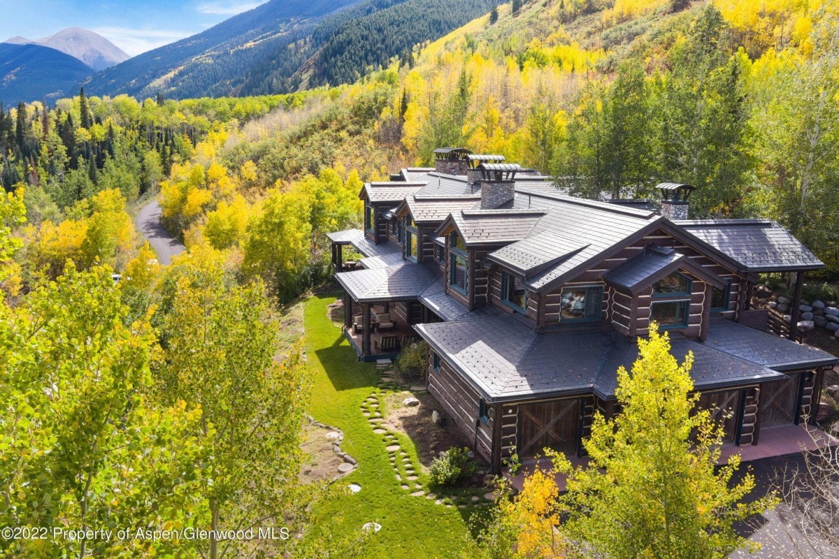 Spectacular 12,000 SF Log Home at 633 N Hayden Rd Closes at $17.6M/$1,484 SF Furn Image