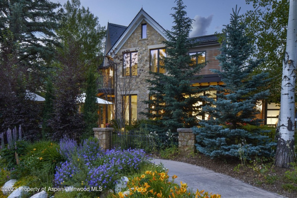 Aspen_Co_homes_for_sale_302_Park_Avenue_1_ColdwellBankerMM