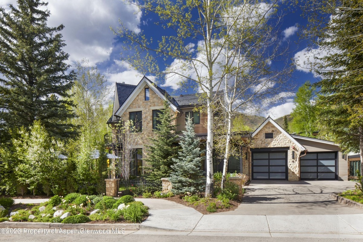 302 Park Ave in ‘Tribeca’ of Aspen Closes at $19.9M/$3,644 SF Part Furn Image