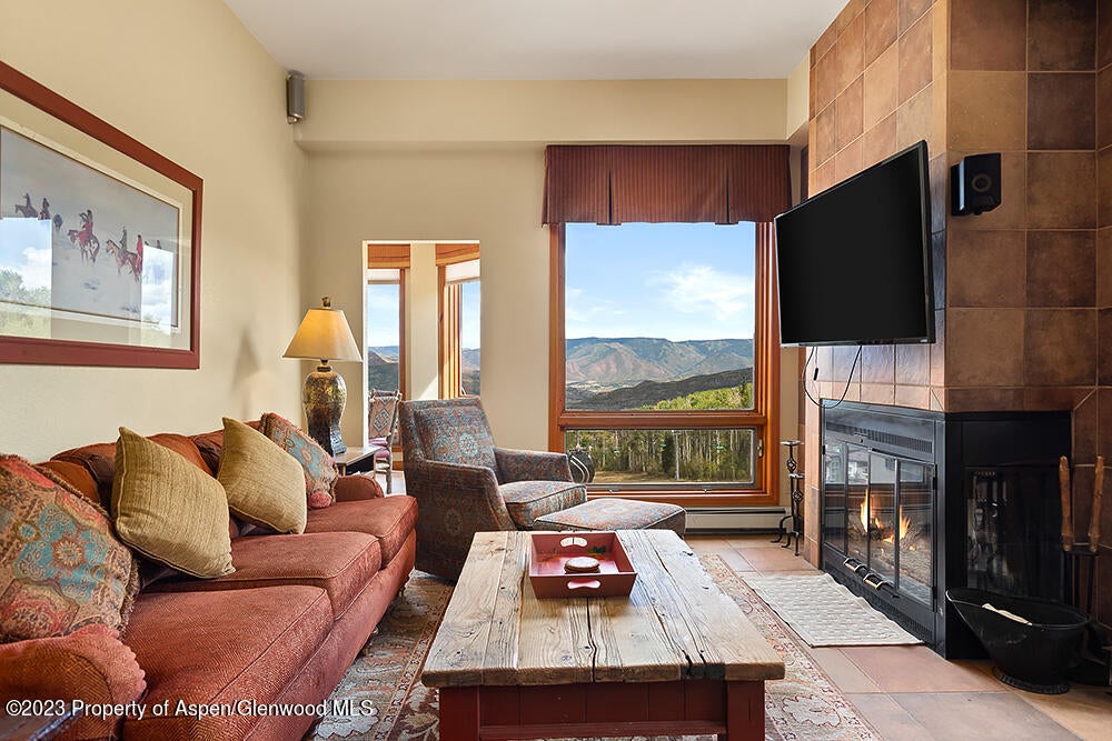 Snowmass_Village_condos_for_sale_476_Wood_Road_54_2_DouglasElliman