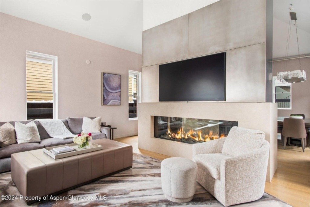 Aspen_Co_homes_for_sale_105_E_Hallam_Street_5_Compass-1