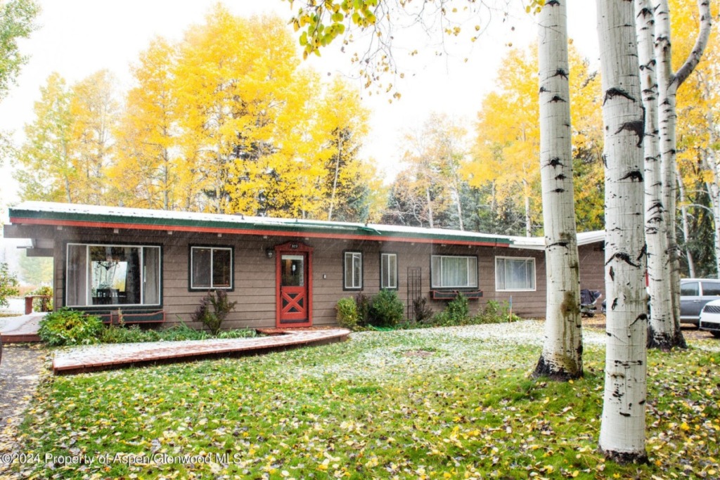 Aspen_Co_duplexhalfduplex_for_sale_823_Bonita_Drive_Unit-B_1_AspenSnowmassSothebys-1