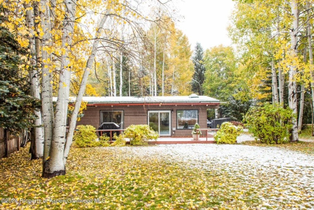 1969 Built Half Duplex on Aspen Golf Course Sells for $4.45M/$3,816 SF Unfurn. Image