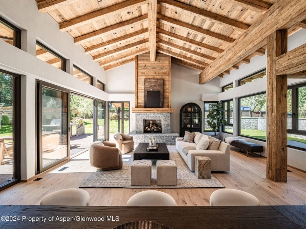 Aspen_Co_homes_for_sale_30_Maroon_Court_5_ChristiesInternational-1