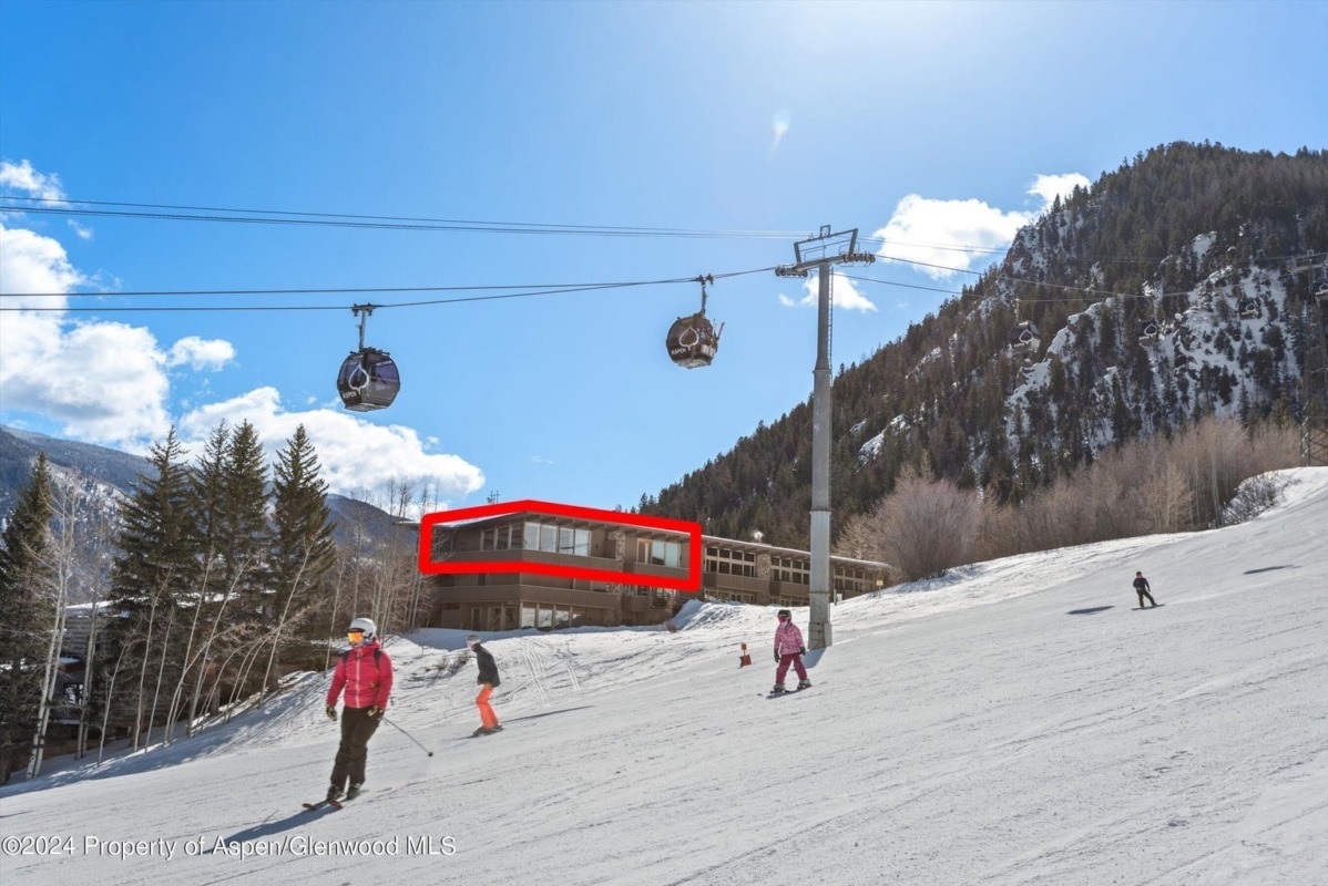 Rare Slopeside Aspen Alps 1963 Condo on Aspen Mountain Sells for $10.75M/$3,573 SF Unfurn Image