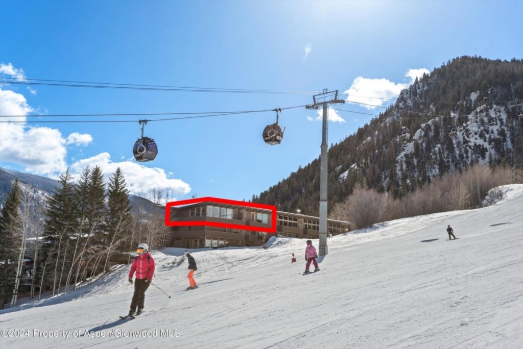 Rare Slopeside Aspen Alps 1963 Condo on Aspen Mountain Sells for $10.75M/$3,573 SF Unfurn Image