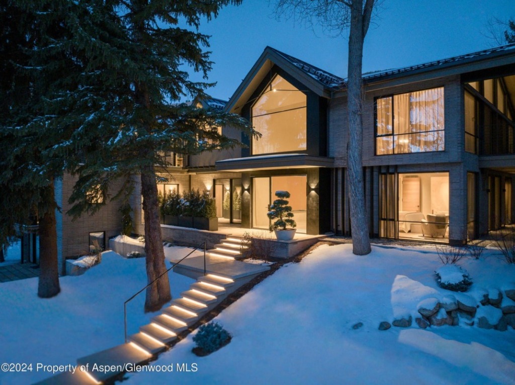 Aspen_Co_homes_for_sale_210_S_West_End_Street_1_DouglasElliman-2