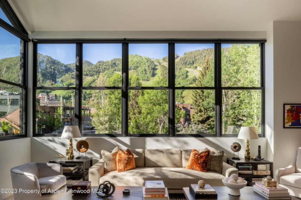 Aspen_Co_condos_for_sale_230_E_Hopkins_Avenue_2_ColdwellBankerMM-1