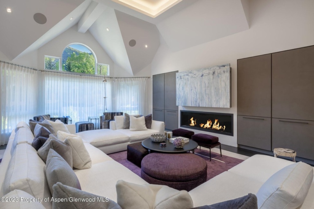 Aspen_Co_townhomes_for_sale_132_N_Spring_Street_5_ColdwellBankerMM
