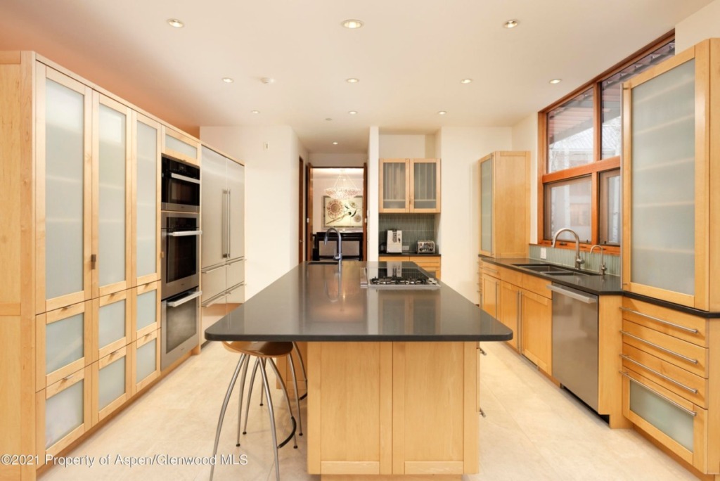 Aspen_Co_homes_for_sale_400__410_Lake_Avenue_6_AspenSnowmassSothebys-1