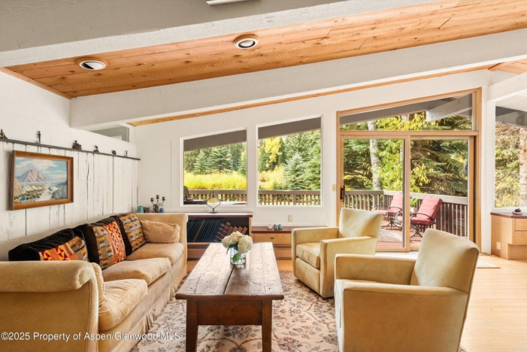 Aspen_Co_homes_for_sale_1894_Castle_Creek_Road_5_DouglasElliman-1