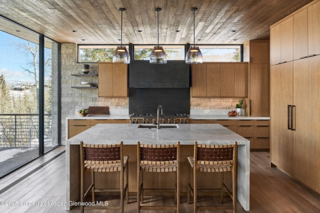Snowmass_Village_homes_for_sale_99_Forest_Lane_6_AspenSnowmassSothebys-1