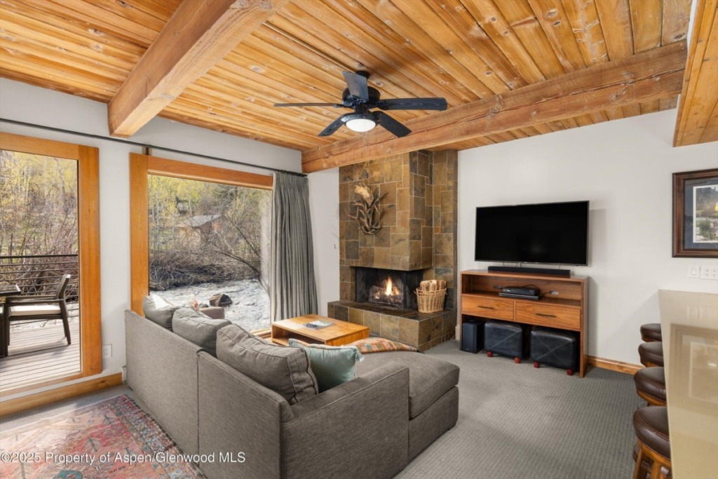 Aspen_Co_condos_for_sale_1039_E_Cooper_Avenue-21_1_Compass-1