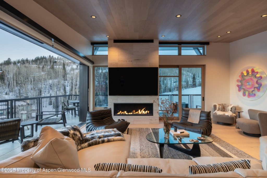 Snowmass_Village_condo_for_sale_130_Wood_Road_651_1_ColdwellBankerMM-1
