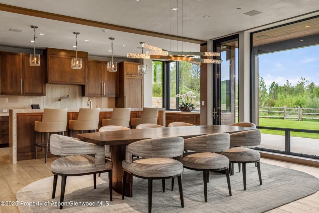 Woody-Creek_Co_homes_for_sale_31_E_Bourg_Trail_11_DouglasElliman