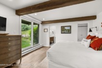 Snowmass_Village_condo_for_sale_855_Carriage_Way_103_3_Compass
