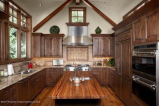 Aspen_Co_duplex_for_sale_813_Bonita_Drive_4_DouglasElliman