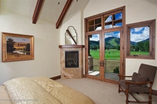Aspen_Co_duplex_for_sale_813_Bonita_Drive_8_DouglasElliman