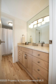 Aspen_Co_halfduplex_for_sale_1417_Sierra_Vista_Drive_10_Compass