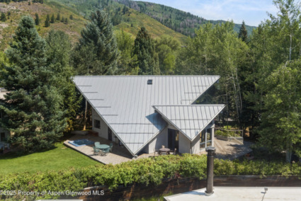 Aspen_Co_homes_for_sale_201_Midland_Avenue_12_DouglasElliman