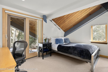 Aspen_Co_homes_for_sale_201_Midland_Avenue_13_DouglasElliman