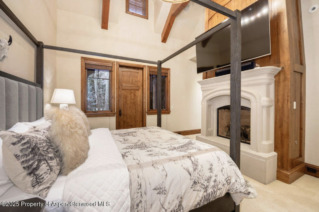Aspen_Co_duplex:halfduplex_for_sale_1395_Snowbunny_Ln_9_AspenLuxurySales