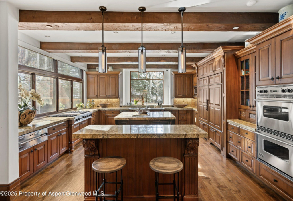 Aspen_Co_homes_for_sale_761_Moore_Drive_6_DouglasElliman-1