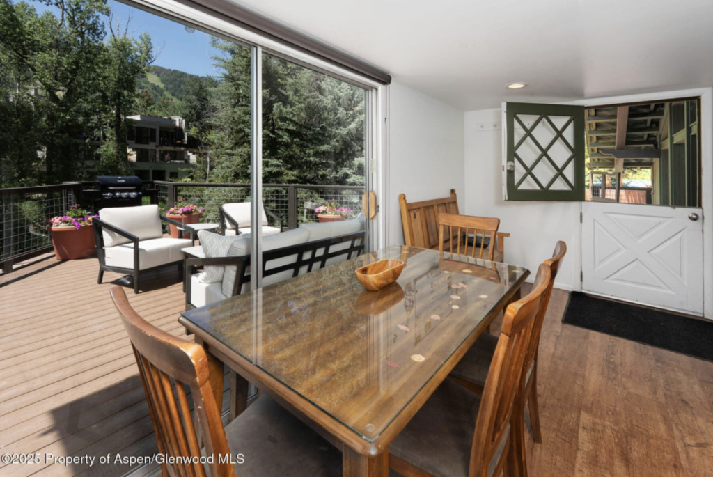 Aspen_Co_homes_for_sale_979_Queen_Street_11_ChristiesInternational-1
