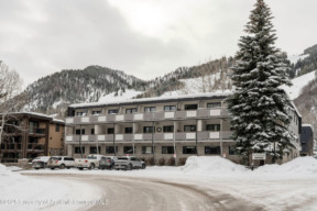 Aspen_Co_homes_for_sale_100_E_Dean_Street_Unit_1-D_9_JesseHoffman