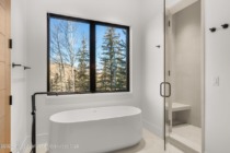 Snowmass_Village_homes_for_sale_383_Ridge_Road_8_DouglasElliman